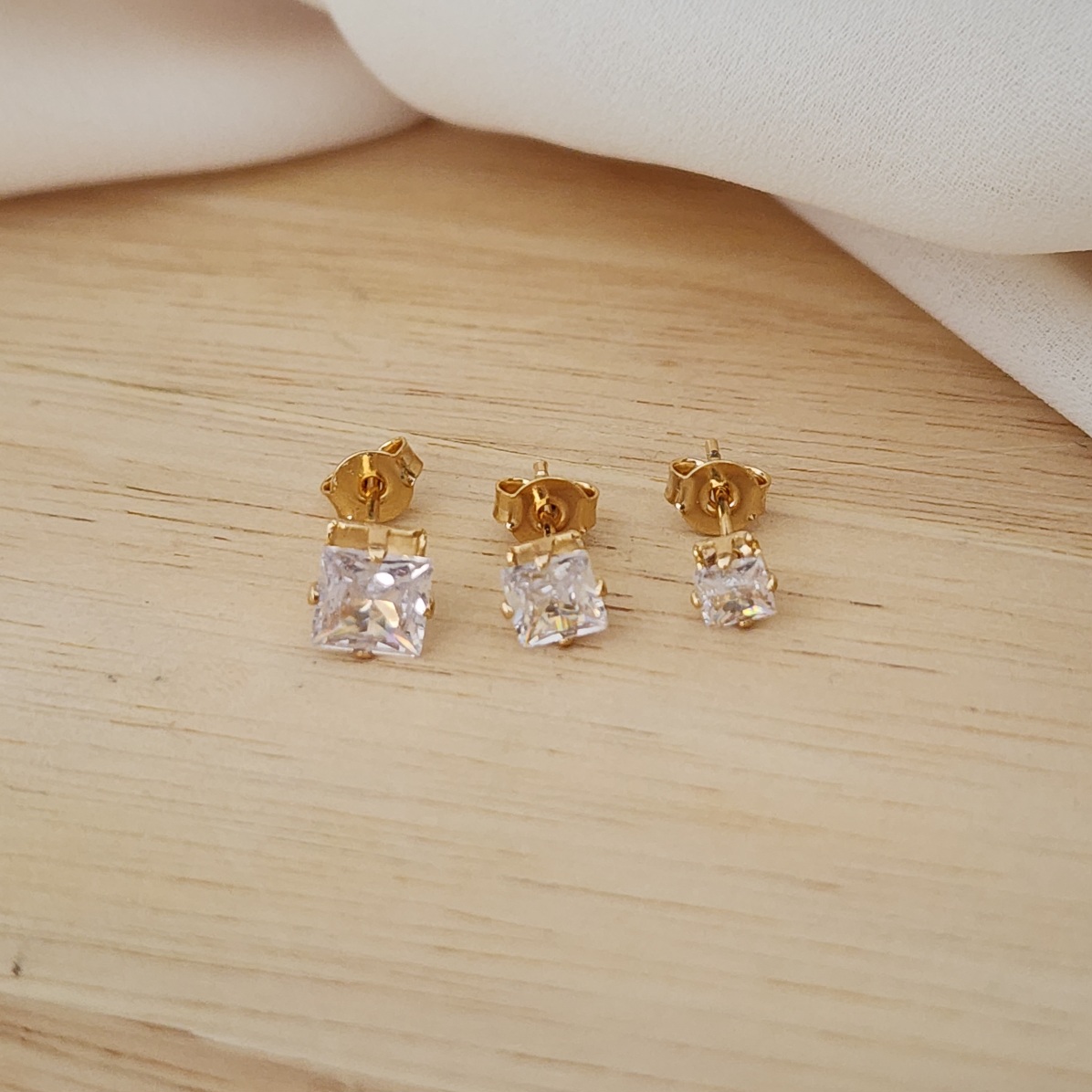 TRIO DOURADO DE QUADRADINHOS TRÊS TAMANHOS