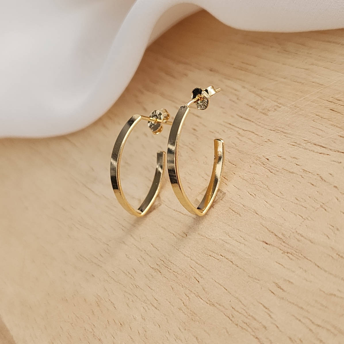 BRINCO ARGOLA ESTILO GOTA 2CM