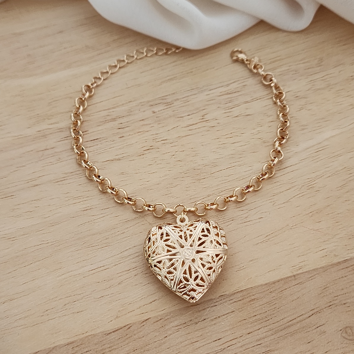 PULSEIRA ELO PORTUGUÊS PINGENTE RELICÁRIO DE CORAÇÃO