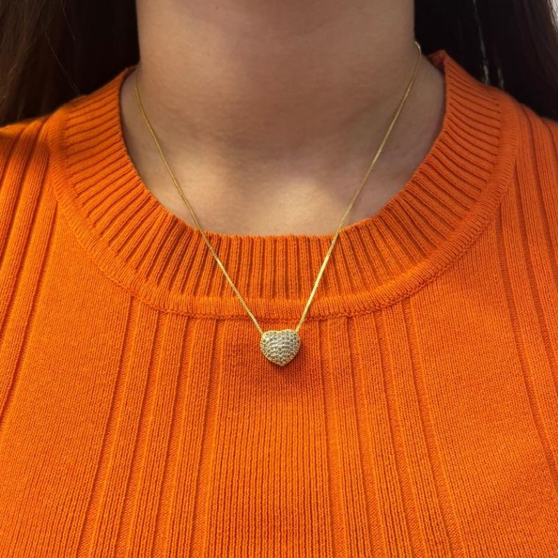 COLAR CORAÇÃO CRAVEJADO COM DETALHE ATRÁS