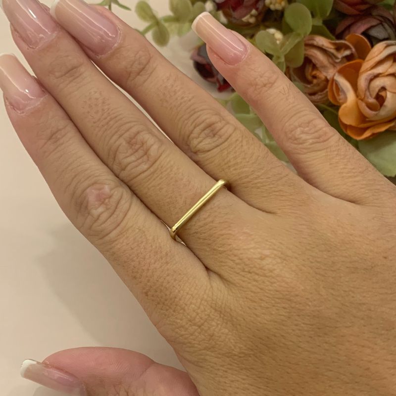 ANEL LISO QUADRADO EM CIMA ANEL LISO QUADRADO EM CIMA