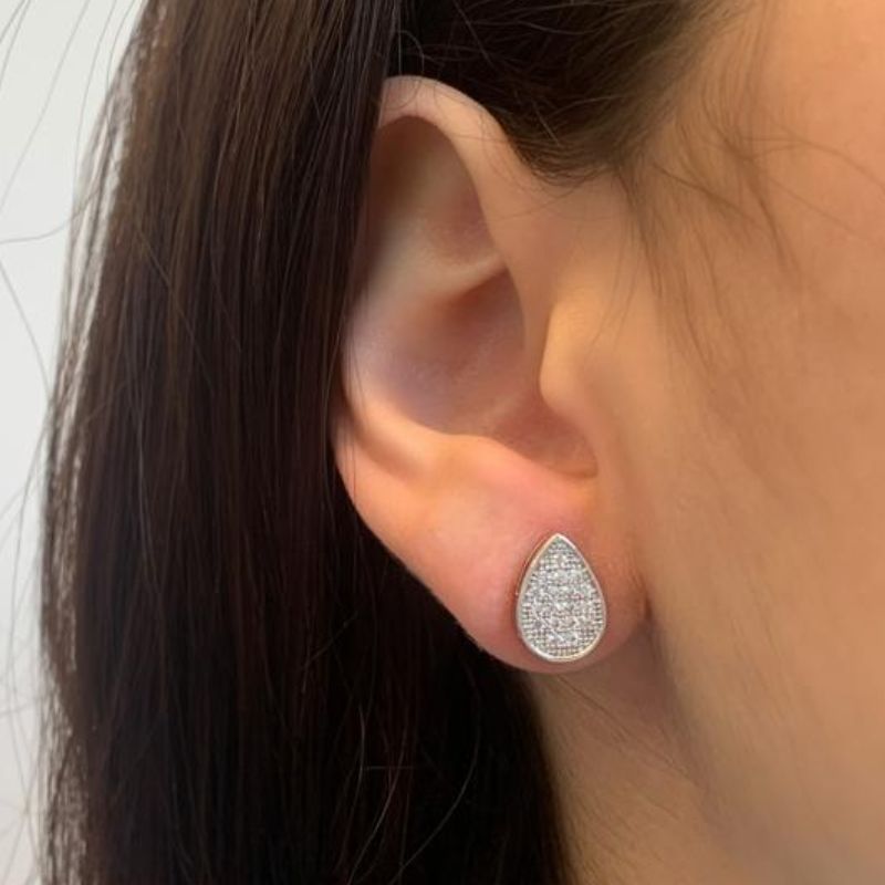 BRINCO GOTA CRAVEJADA BRINCO GOTA CRAVEJADA