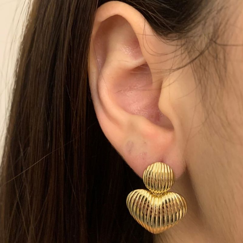 BRINCO BALANÇO CORAÇÃO COM EFEITO BRINCO BALANÇO CORAÇÃO COM EFEITO