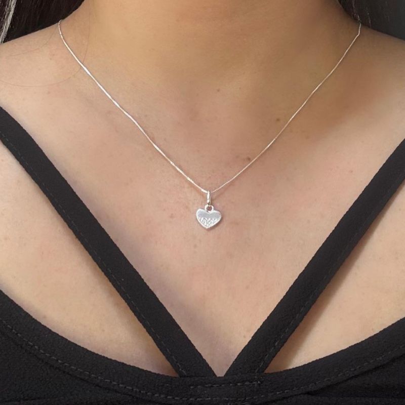 COLAR CORAÇÃO CRAVEJADO