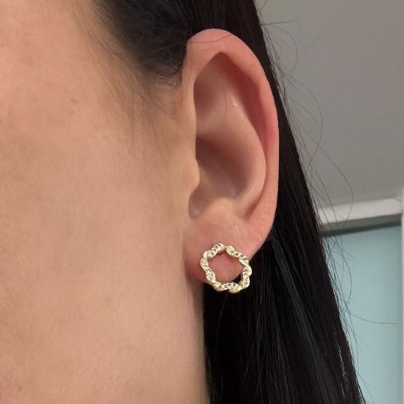 BRINCO TORCIDO CRAVEJADO