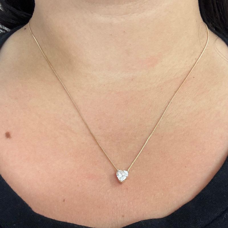 COLAR CORAÇÃO CRAVEJADO