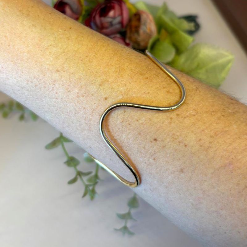 BRACELETE ONDULADO ABERTO