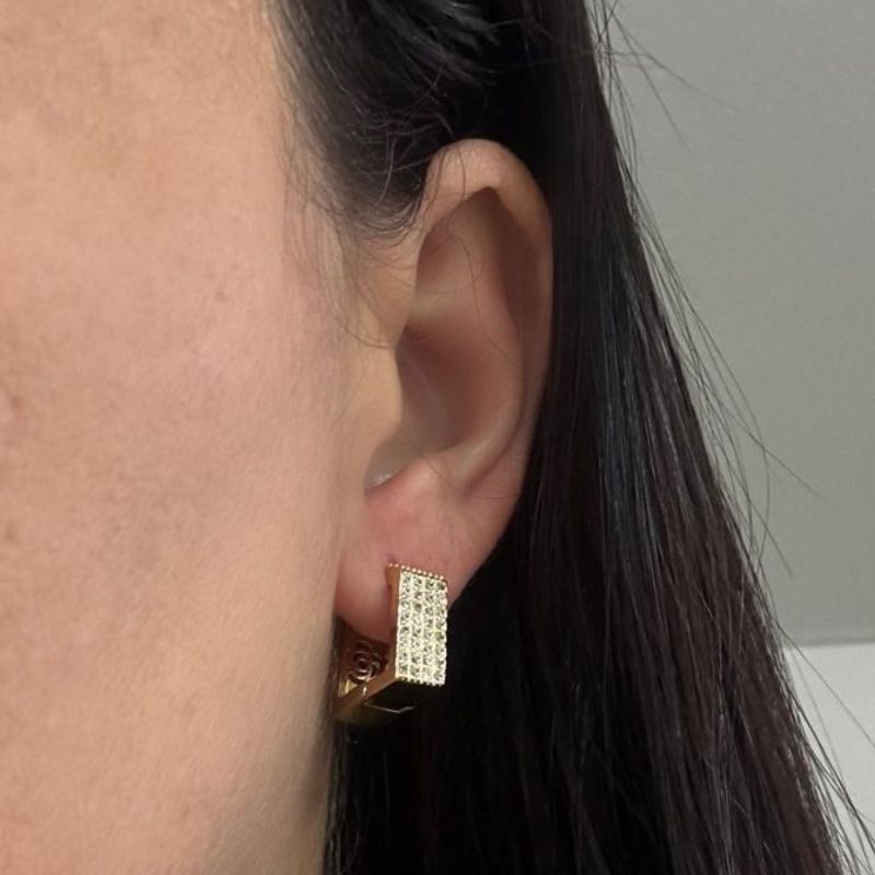 ARGOLA QUADRADA CRAVEJADA