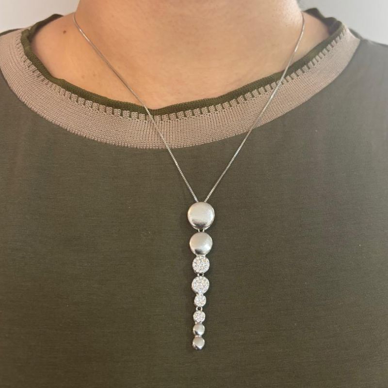 COLAR CÍRCULOS LISO E CRAVEJADO