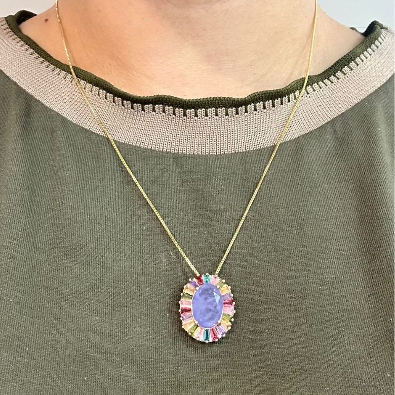 COLAR PINGENTE OVAL PEDRA E BAGUETES EM VOLTA