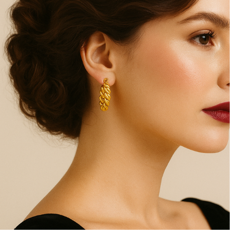 Argola Tubo Torcido Banhada a Ouro