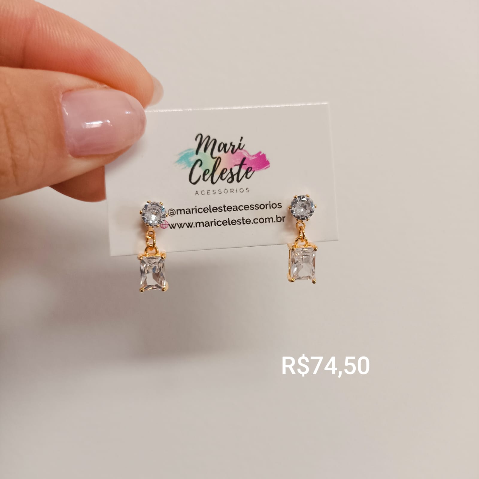 Brinco Zircônias Pendurado