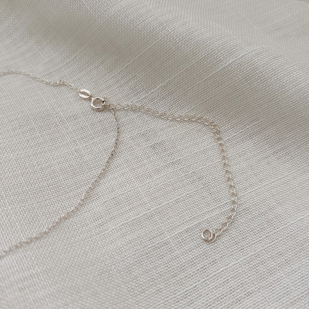 COLAR MAR (BÚZIO, ESTRELA DO MAR E CONCHA). 40CM DE COMPRIMENTO E 10CM DE REGULAGEM. EM PRATA 925.