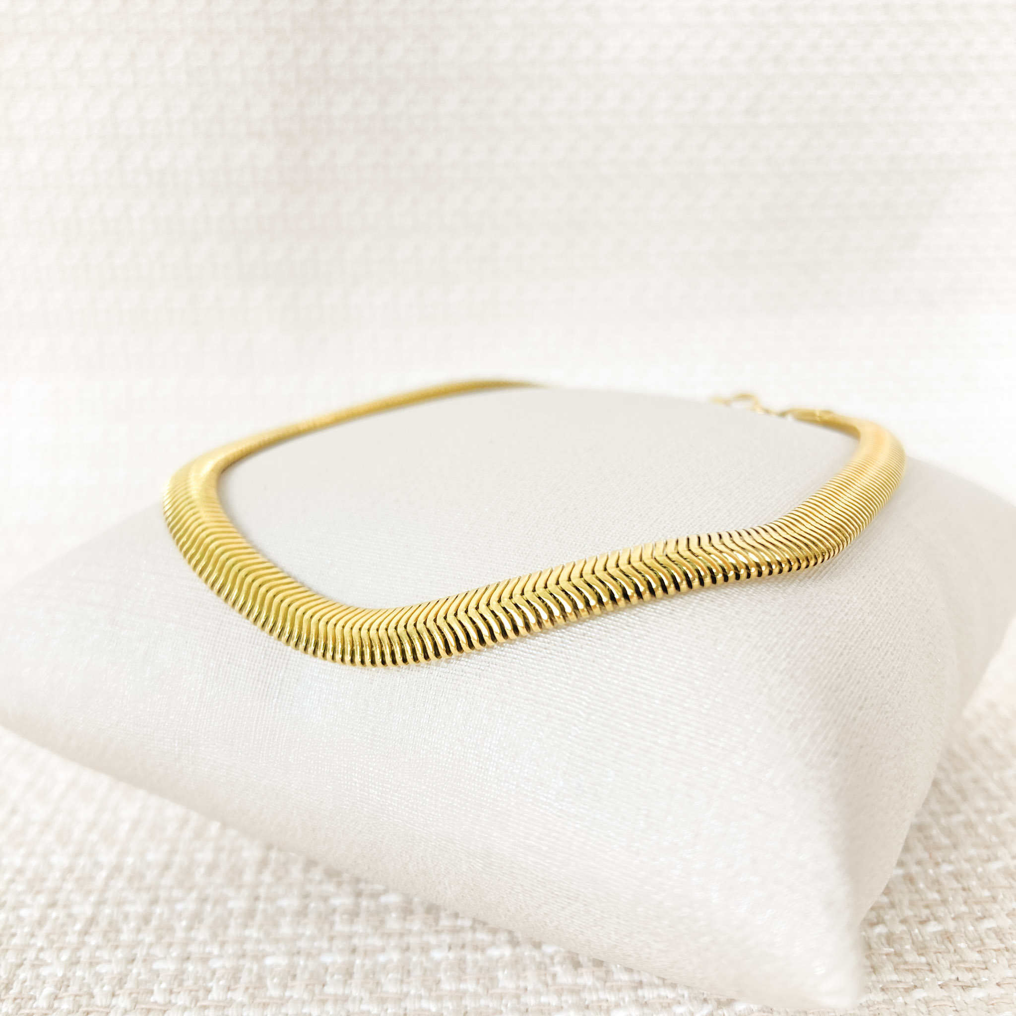 Pulseira Snake em Aço Inox 316L na cor Dourada