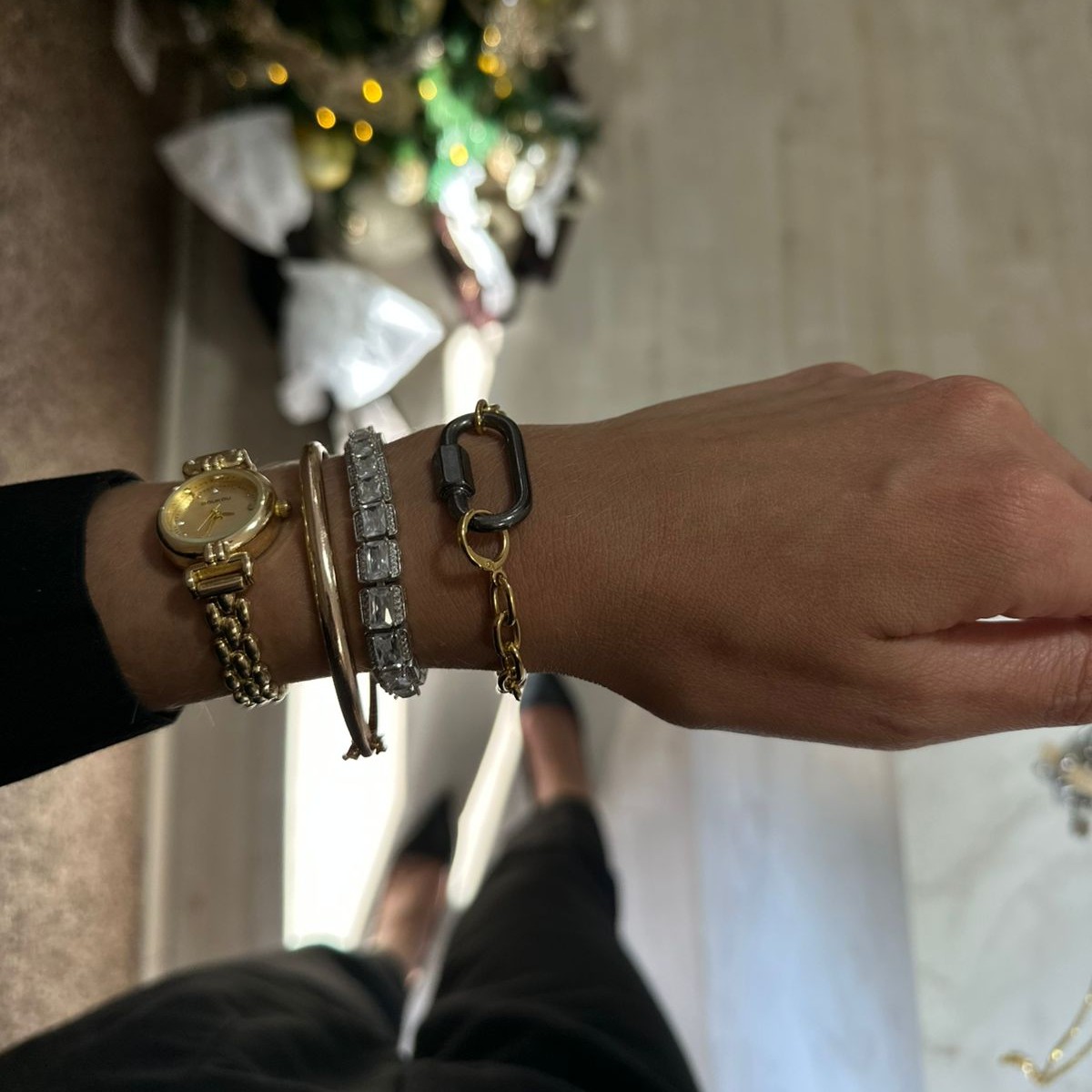 PULSEIRA CORRENTE FECHO CADEADO RÓDIO NEGRO BANHO OURO 18K