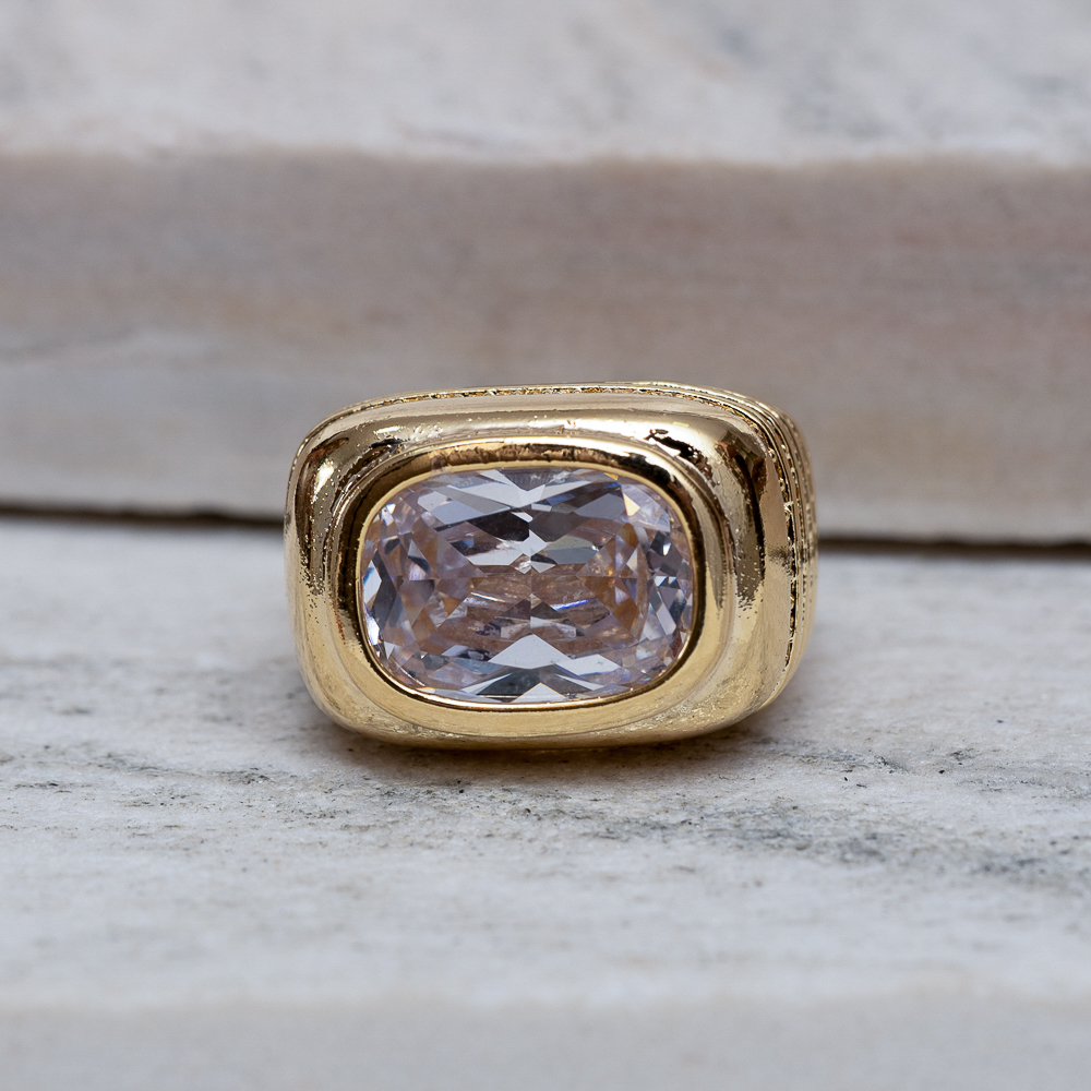 CONJUNTO BRINCO E ANEL CRAVEJADO COM ZIRCÔNIAS E PEDRA CRISTAL BANHO OURO 18K