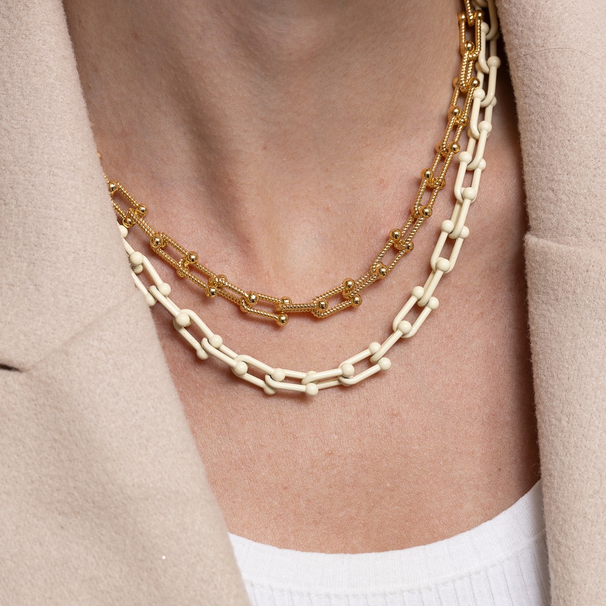 COLAR CORRENTE CARTIER GROSSO ESMALTADO BRANCO COLAR CORRENTE CARTIER GROSSO ESMALTADO BRANCO