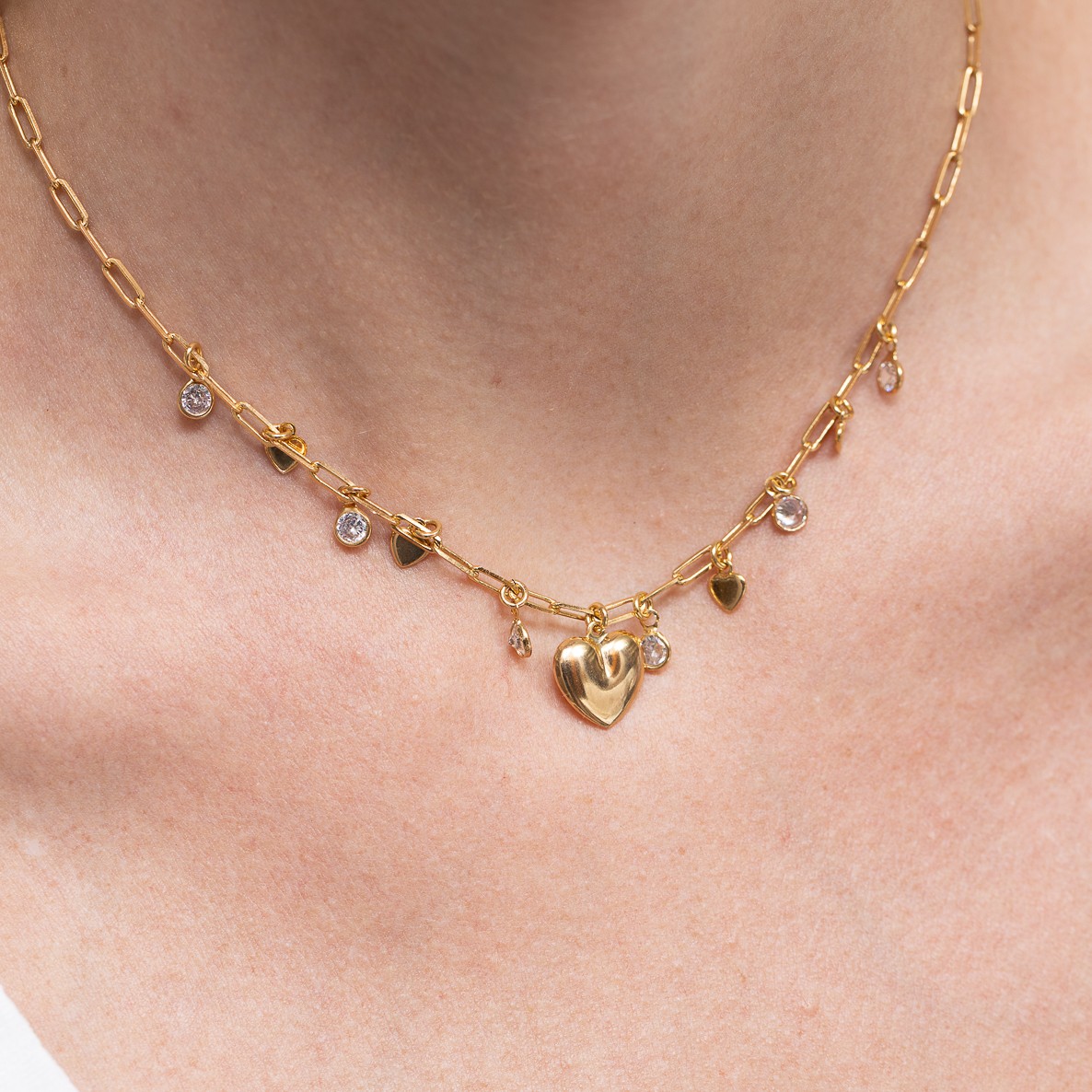 CHOKER DE CORAÇÃO COM ZIRCÔNIA