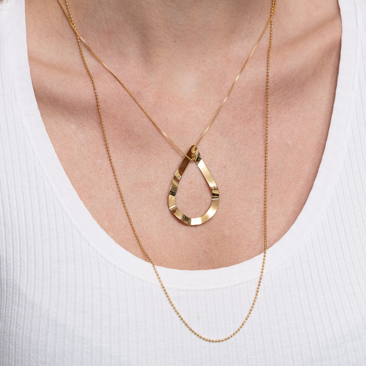 COLAR LONGO BOLINHA DIAMANTADA BANHO OURO 18K
