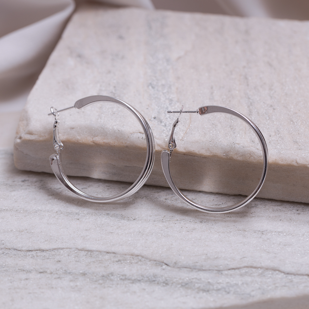 BRINCO ARGOLA GRANDE TRIPLA BANHO PRATA BRINCO ARGOLA GRANDE TRIPLA BANHO PRATA