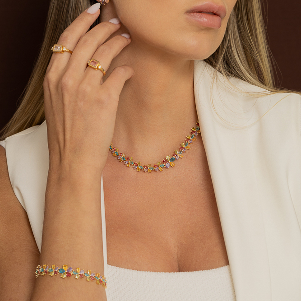 COLAR FLOR COM ZIRCÔNIAS COLORIDAS BANHO OURO 18K