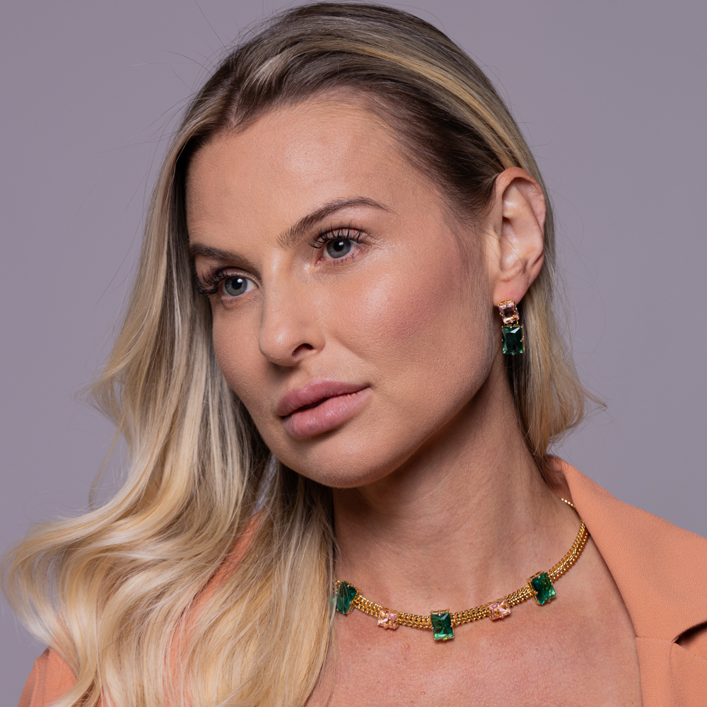 CONJUNTO CORRENTE LACRAIA COM PEDRAS VERDE E ROSA CLARO BANHO OURO 18K