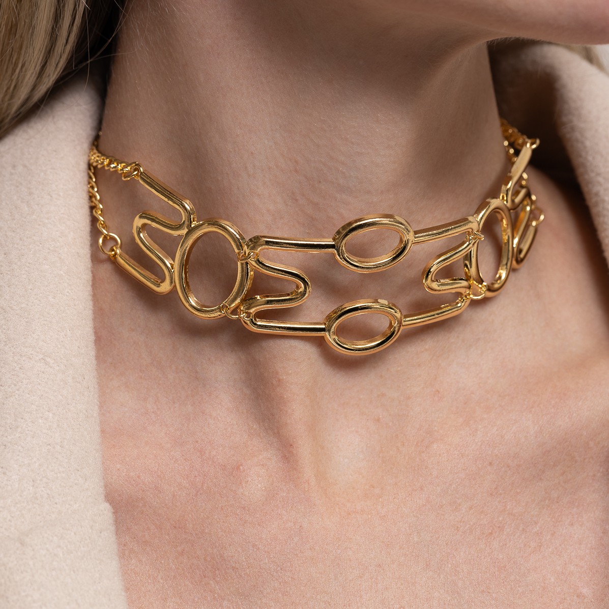 COLAR GARGANTILHA THASSIA NAVES BANHO OURO 18K COLAR GARGANTILHA THASSIA NAVES BANHO OURO 18K