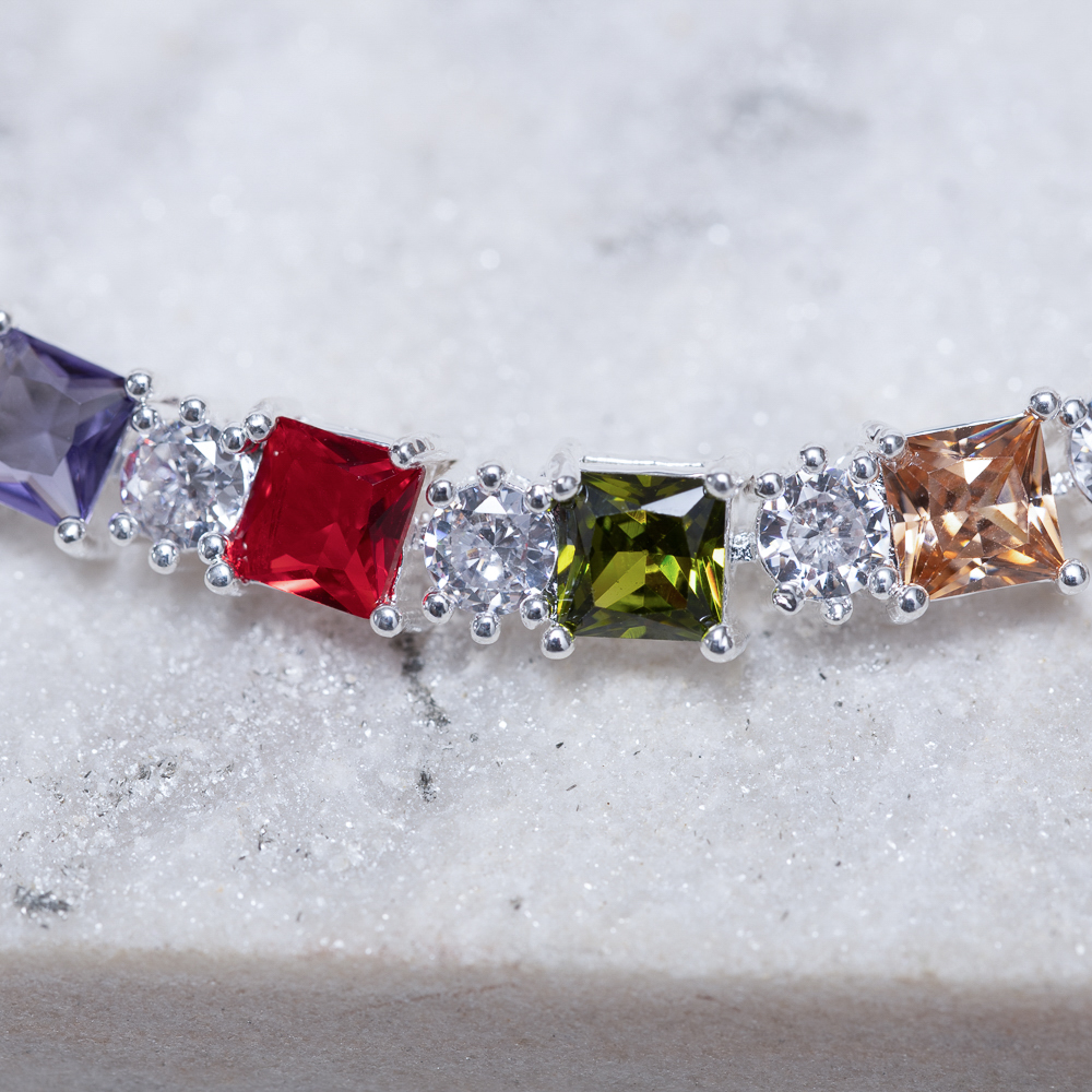 PULSEIRA RIVIERA COM ZIRCÔNIAS COLORIDAS QUADRADAS BANHO PRATA