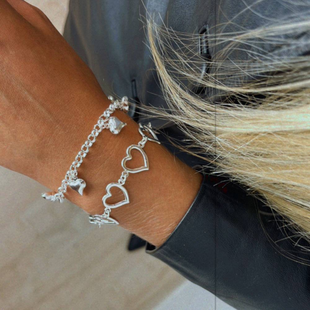 PULSEIRA CORAÇÕES LISOS VAZADOS BANHO PRATA PULSEIRA CORAÇÕES LISOS VAZADOS BANHO PRATA