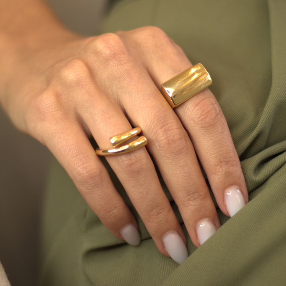 ANEL LISO REGULAGEM BANHO OURO 18K ANEL LISO REGULAGEM BANHO OURO 18K