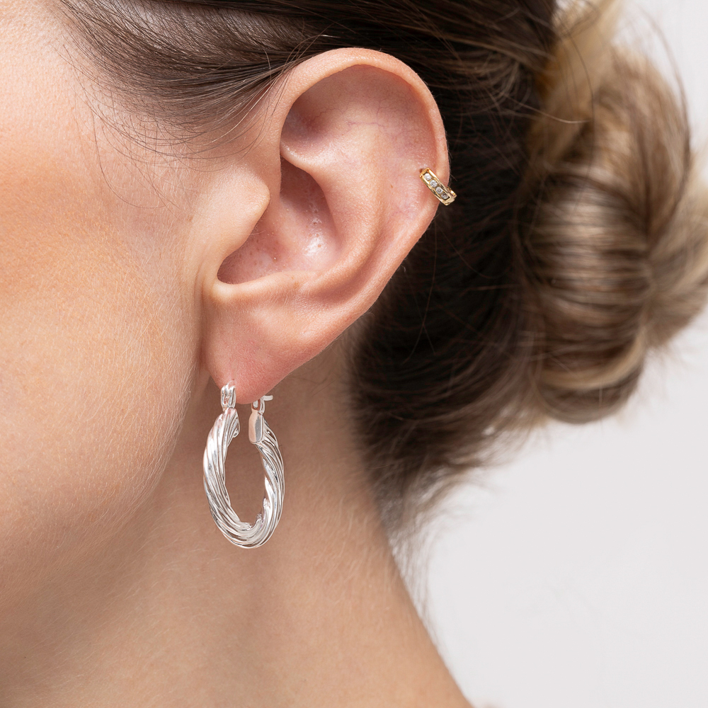 BRINCO ARGOLA TORCIDA ACHATADA FECHO JOIA BANHO PRATA BRINCO ARGOLA TORCIDA ACHATADA FECHO JOIA BANHO PRATA