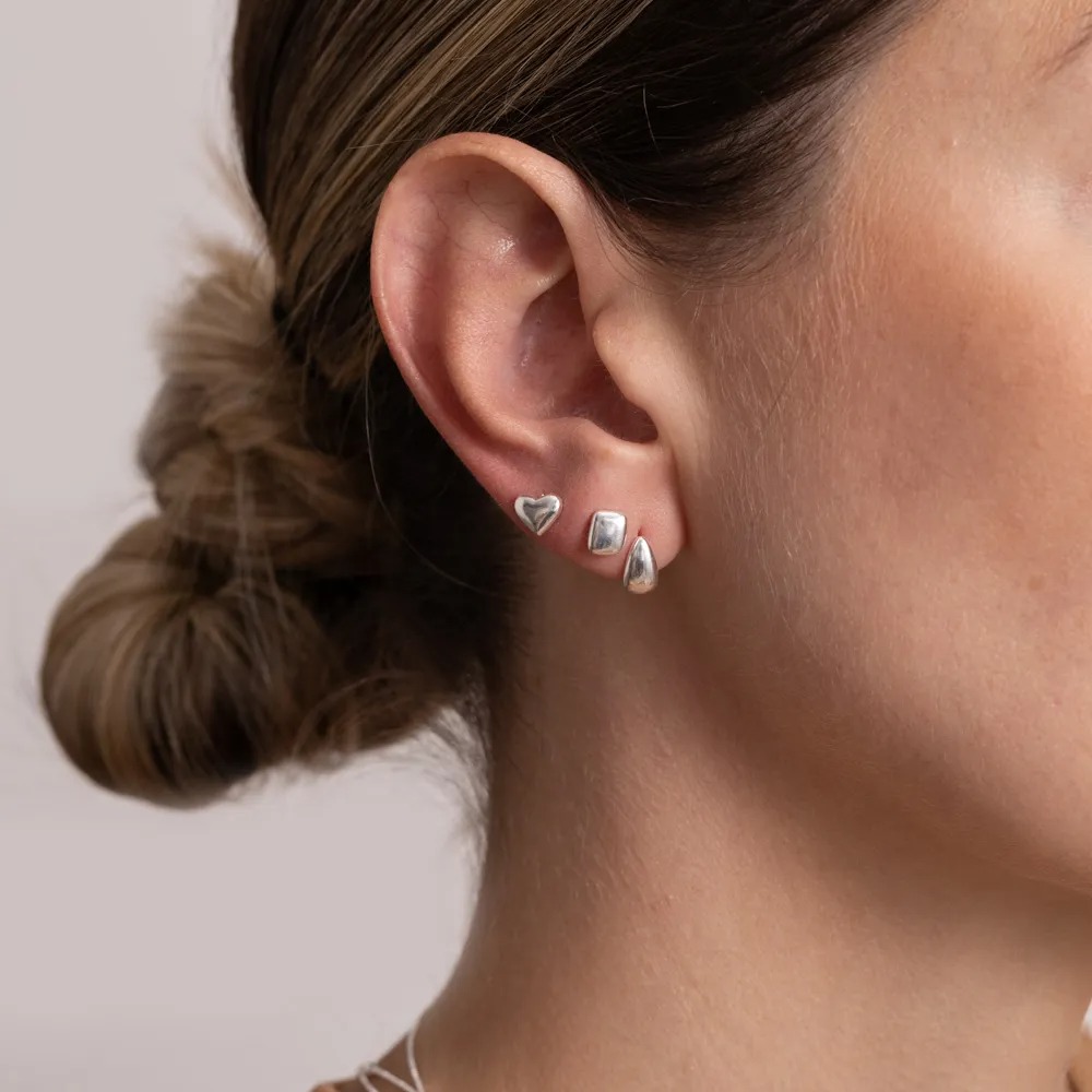 BRINCO GOTA LISA PP BANHO PRATA BRINCO GOTA LISA PP BANHO PRATA