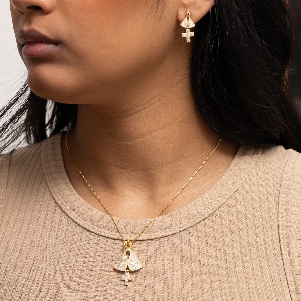 CONJUNTO NOSSA SENHORA CRUZ COM ZIRCÔNIAS  CRISTAIS BANHO OURO 18K