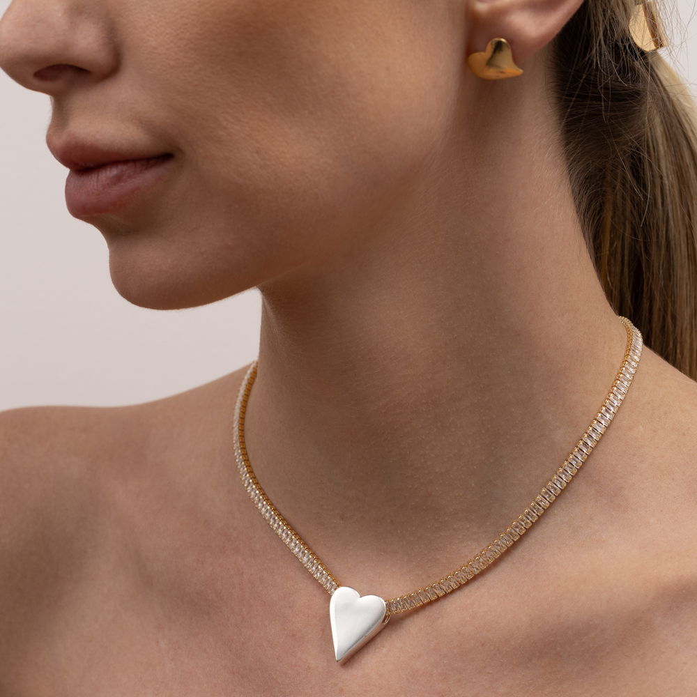 CHOKER RIVIERA COM PINGENTE CORAÇÃO PRATA BANHO OURO 18K