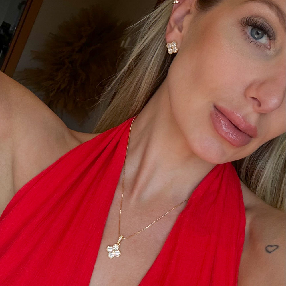 CONJUNTO VIRGÍNIA CRAVEJADO COM ZIRCÔNIAS CRISTAIS BANHO OURO 18K