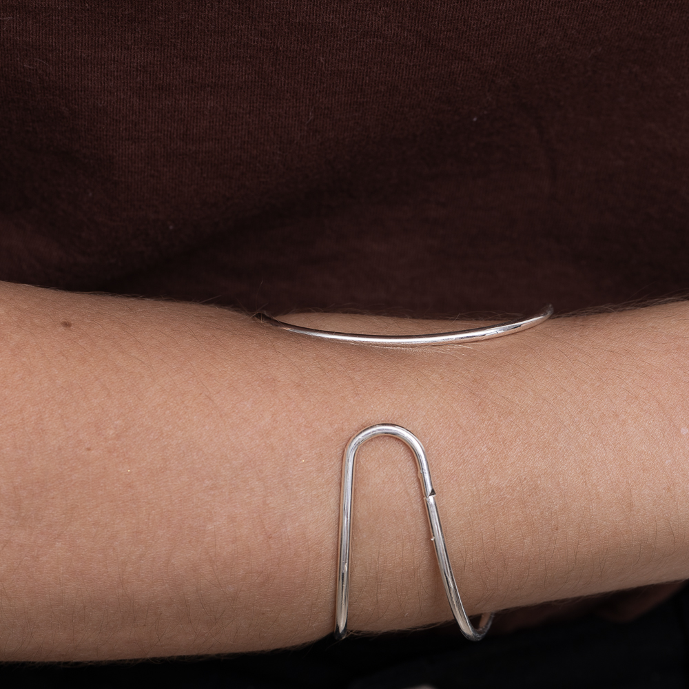 BRACELETE ORGÂNICO VAZADO BANHO PRATA