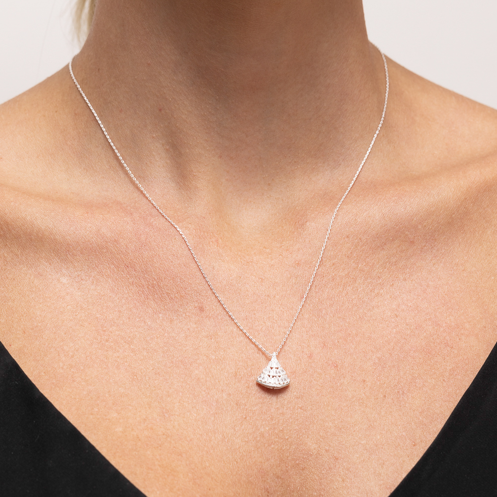 COLAR LEQUE COM ZIRCÔNIAS NAVETES BANHO PRATA