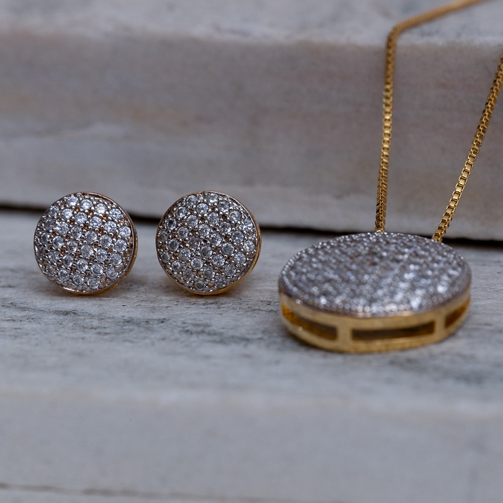 CONJUNTO REDONDO COM CANETA RÓDIO BRANCO E ZIRCÔNIAS BANHO OURO 18K