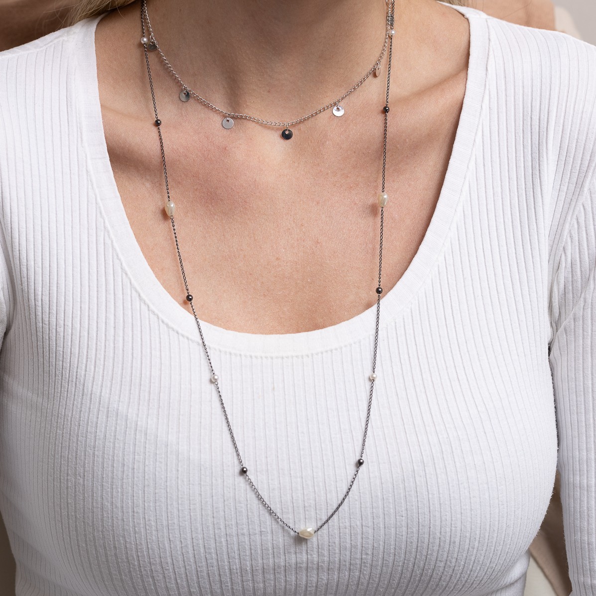 CHOKER CHAPINHAS REDONDAS LISAS BANHO PRATA