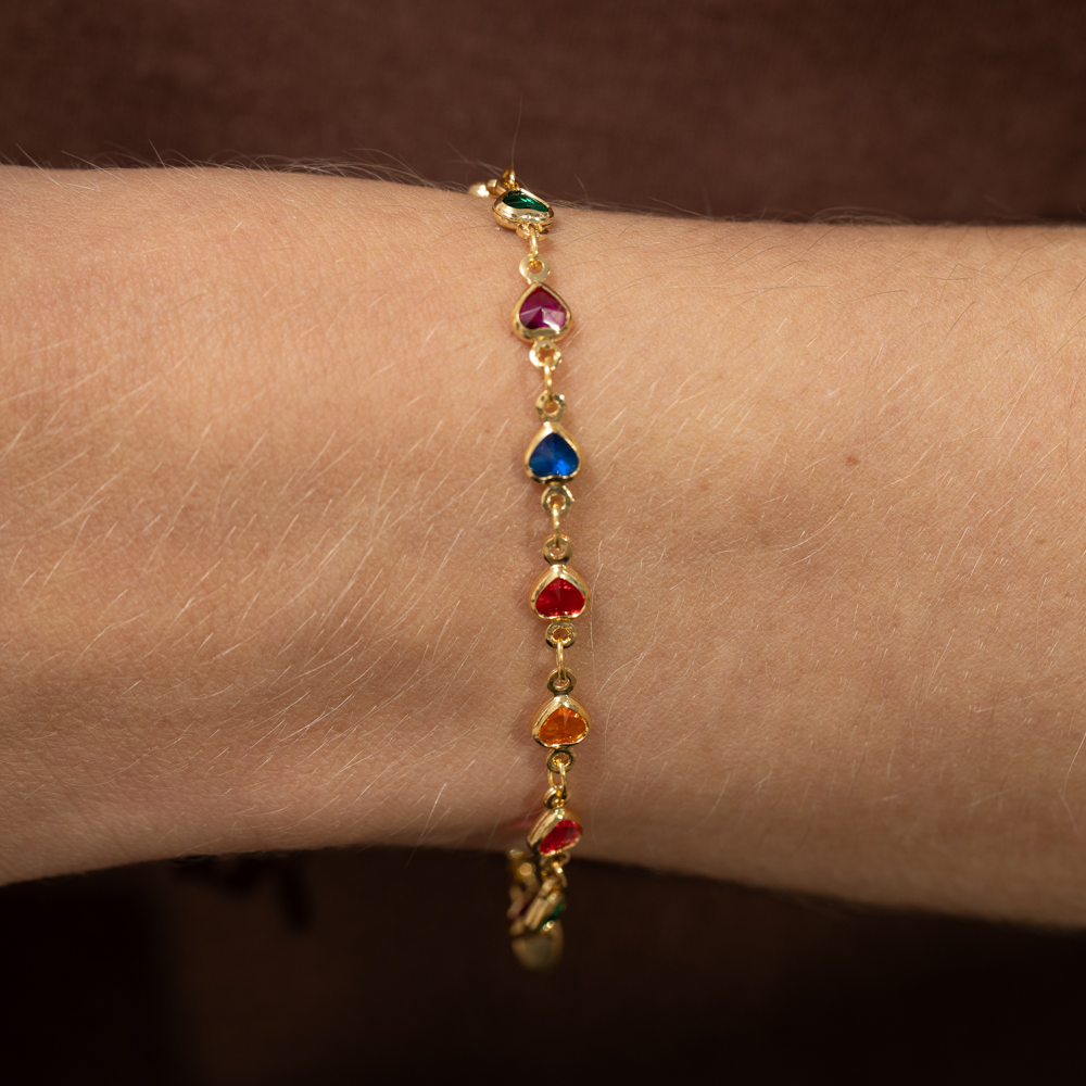 PULSEIRA INFANTIL CORAÇÕES COLORIDOS BANHO OURO 18K