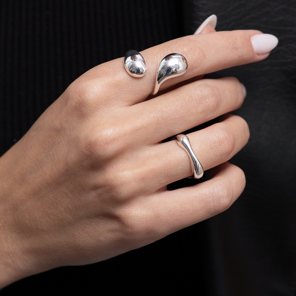 ANEL ORGÂNICO QUADRADO IRREGULAR BANHO PRATA ANEL ORGÂNICO QUADRADO IRREGULAR BANHO PRATA