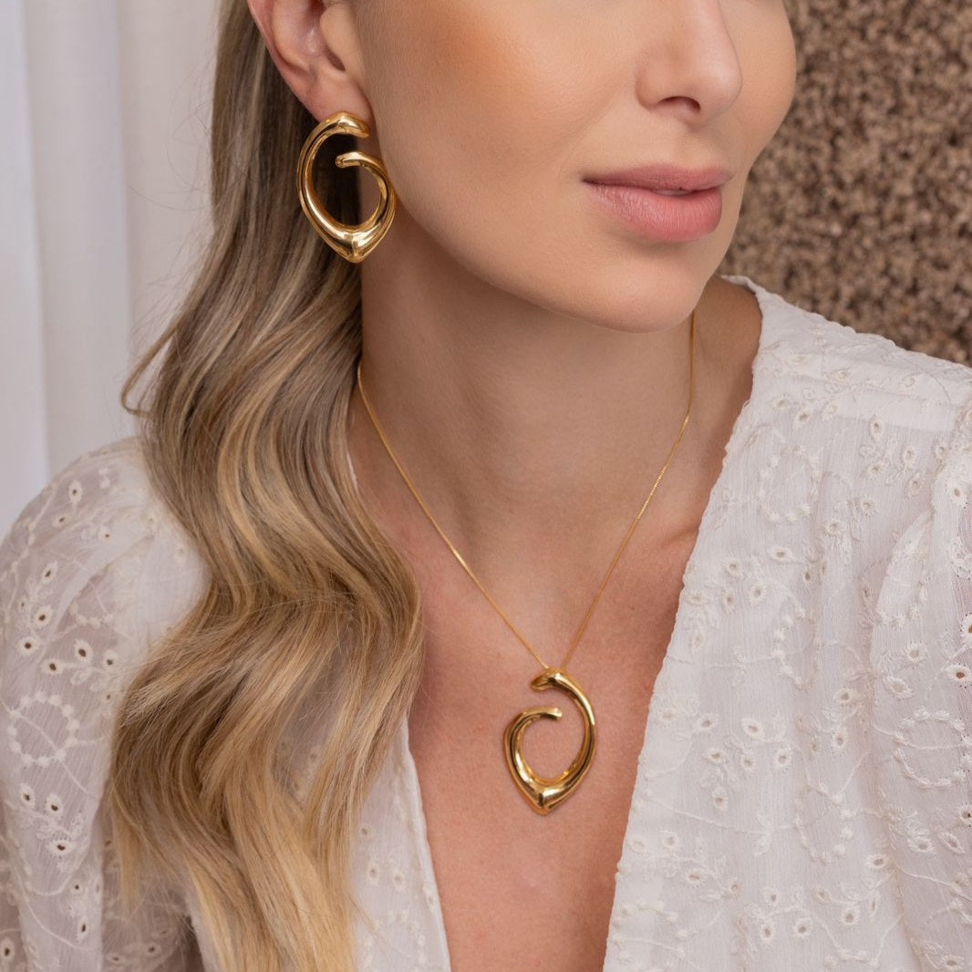 CONJUNTO GRANDE ORGÂNICO LISO BANHO OURO 18K