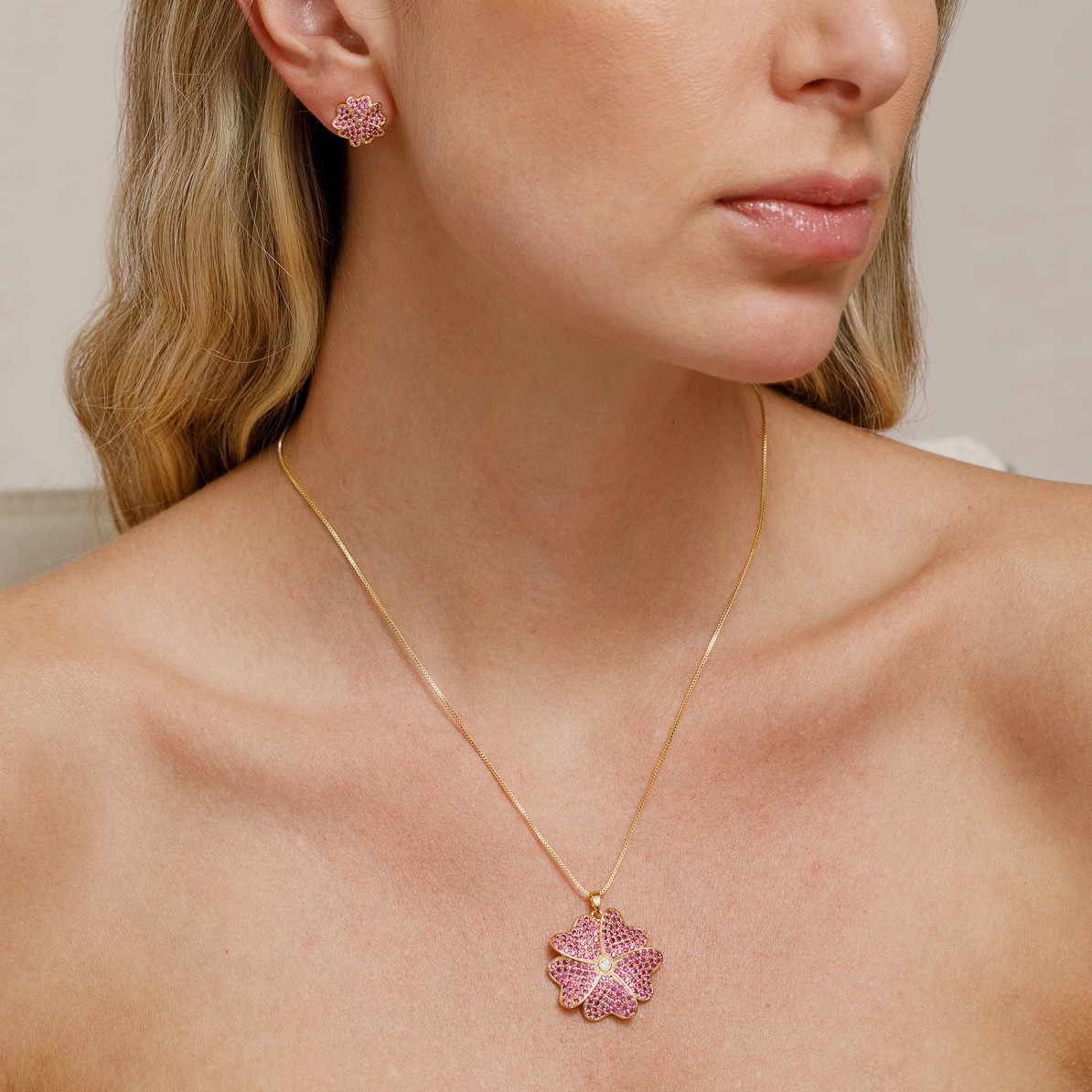 CONJUNTO FLOR DE AZALÉIA PINK BANHO OURO 18K