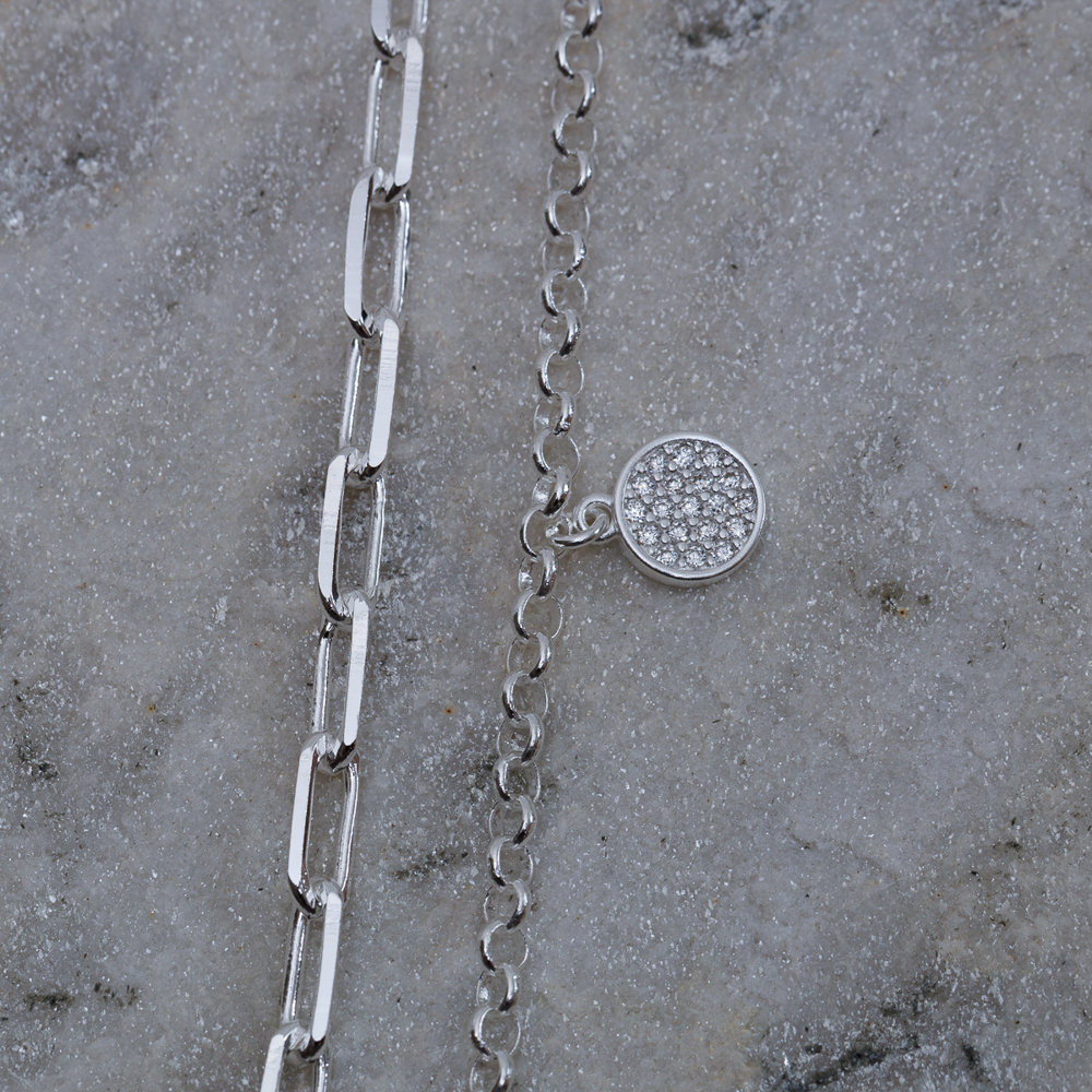 PULSEIRA CORRENTE DUPLA COM CÍRCULO CRAVEJADO BANHO PRATA