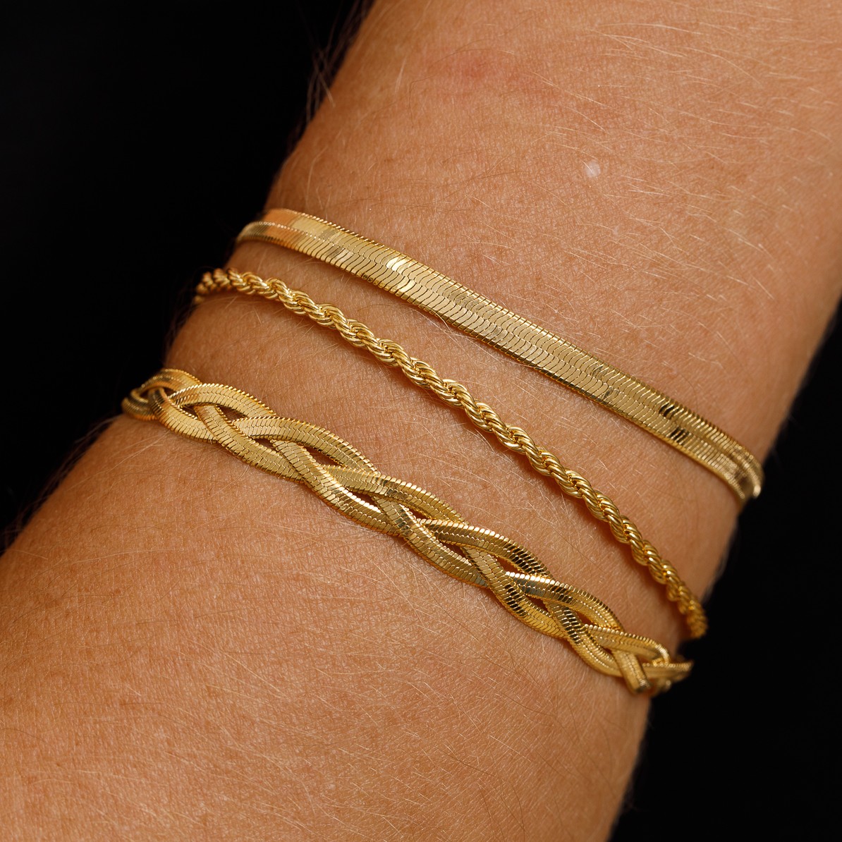 PULSEIRA FITA TRANÇADA ESPELHADA P BANHO OURO 18K