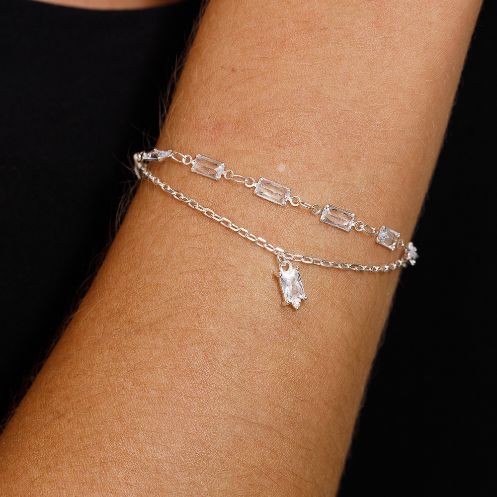 PULSEIRA DUPLA COM CRISTAIS QUADRADOS BANHO PRATA
