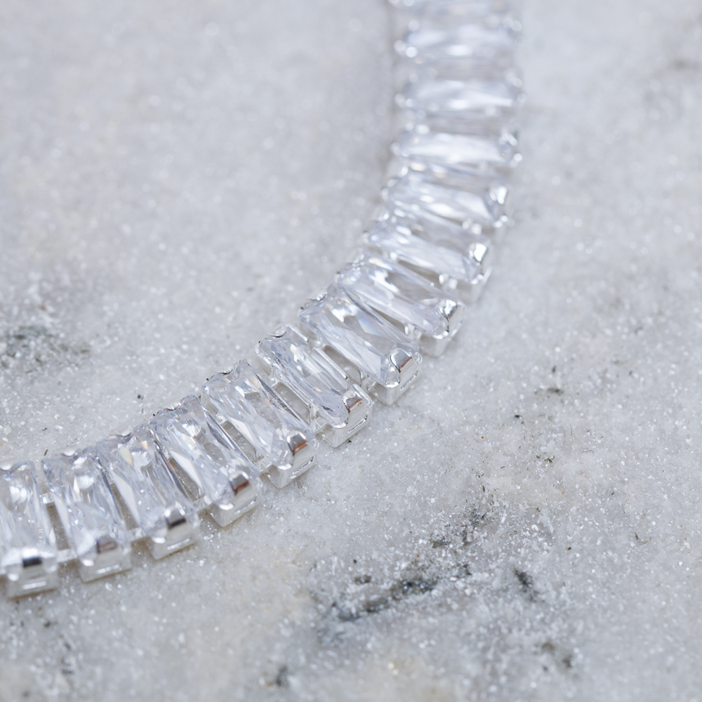PULSEIRA RIVIERA COM ZIRCÔNIAS NAVETE CRISTAL BANHO PRATA