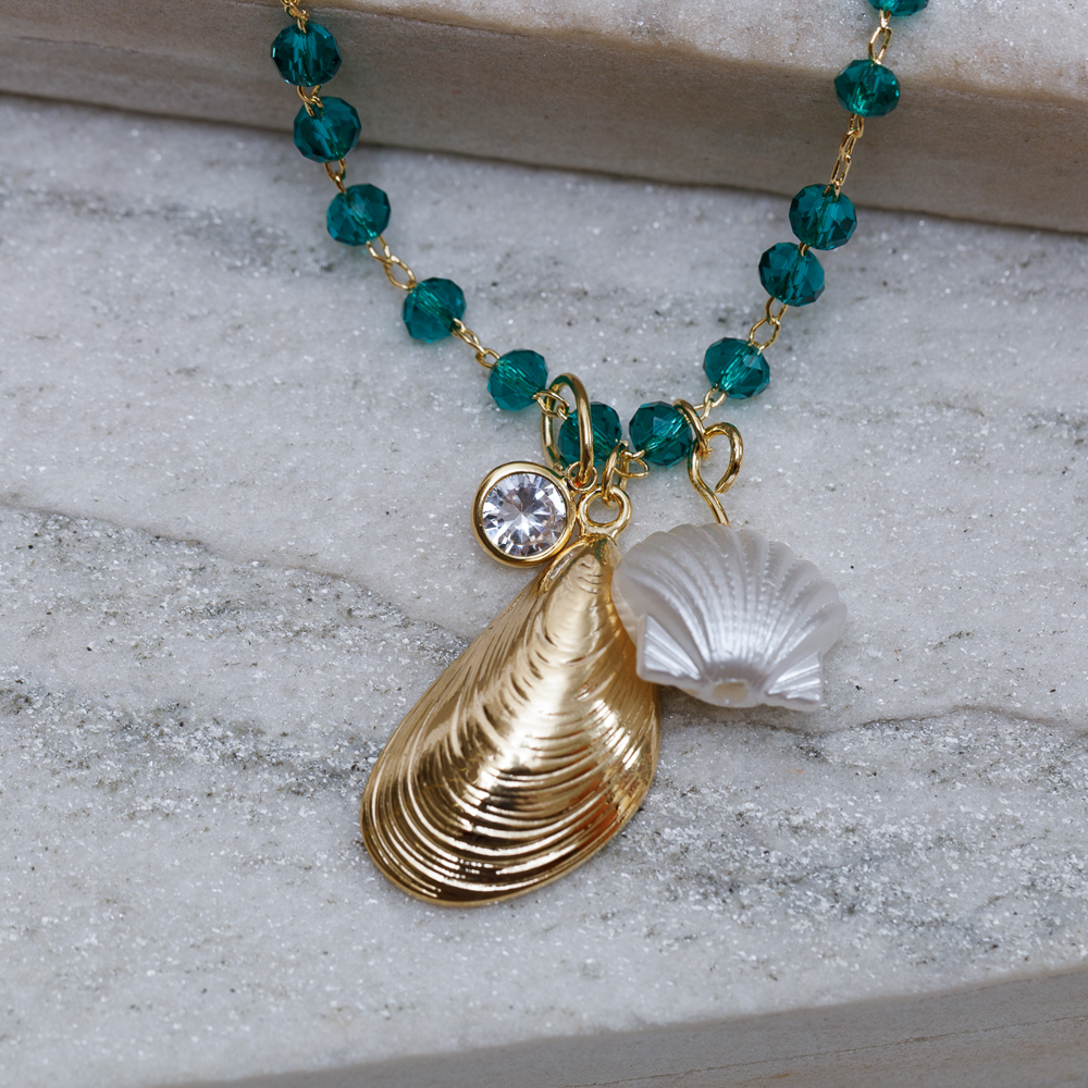 COLAR BOLINHAS VERDES COM PINGENTES DO MAR BANHO OURO 18K