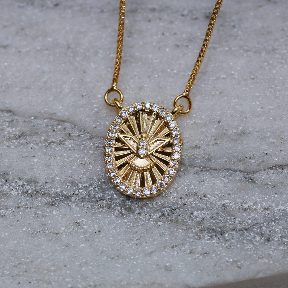 COLAR MEDALHA ESPÍRITO SANTO CRISTAL BANHO OURO 18K