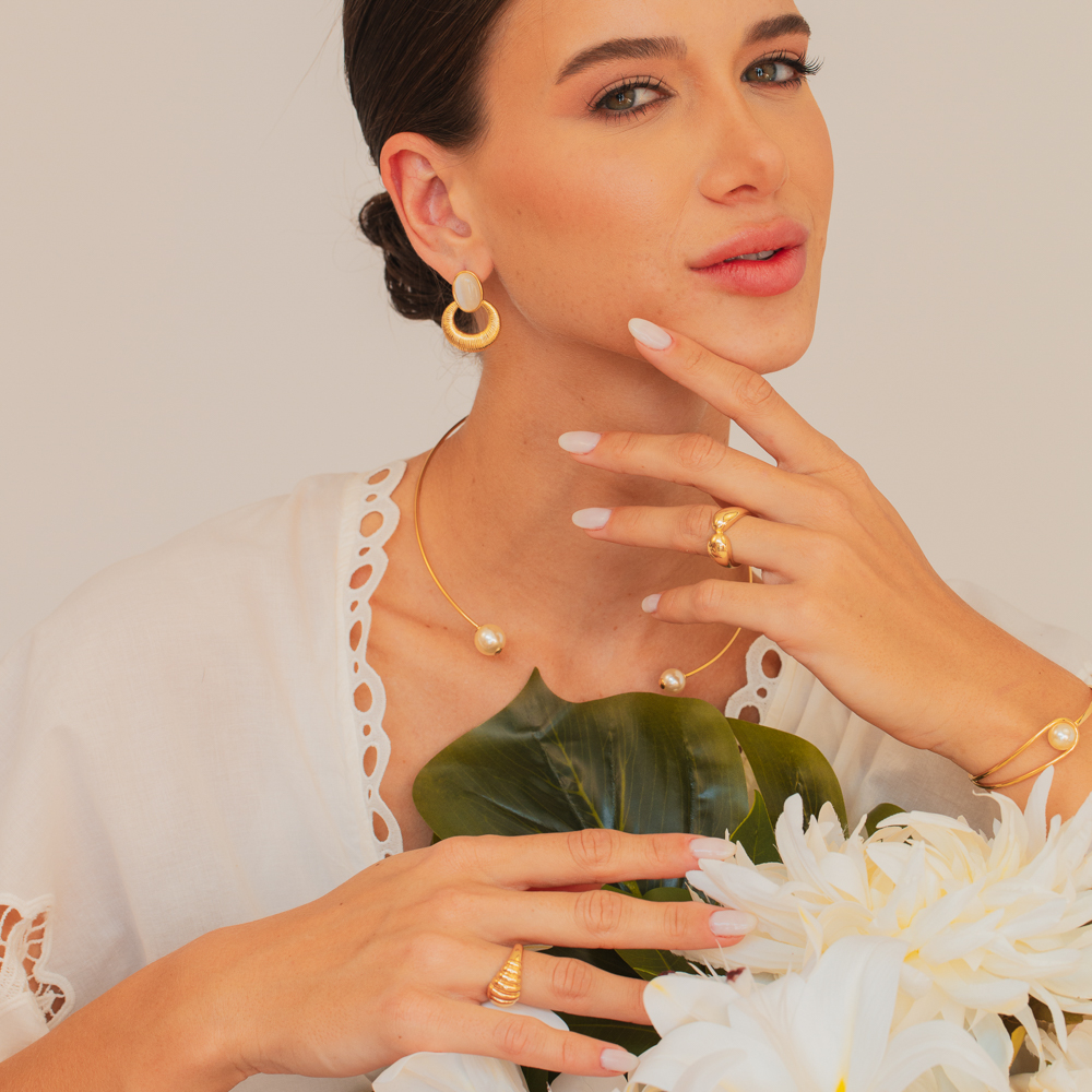 CAOLAR ARO FLOR DE ANGÉLICA BANHO OURO 18K